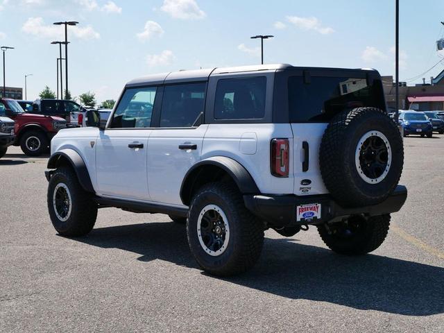 Photo of 2024 Oxford White Ford Bronco