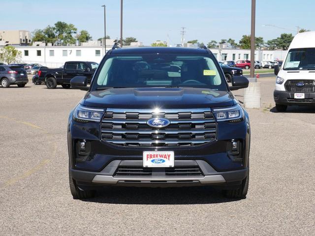 Photo of 2025 Agate Black Metallic Ford Explorer