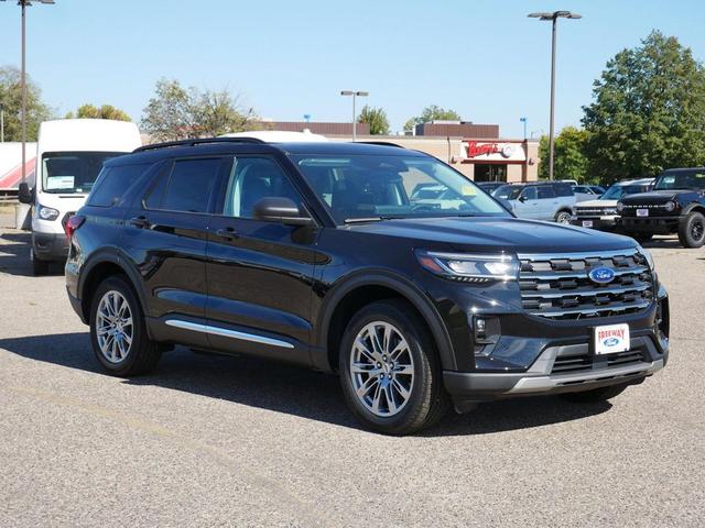 Photo of 2025 Agate Black Metallic Ford Explorer