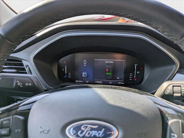 Photo of 2023 Oxford White Ford Escape