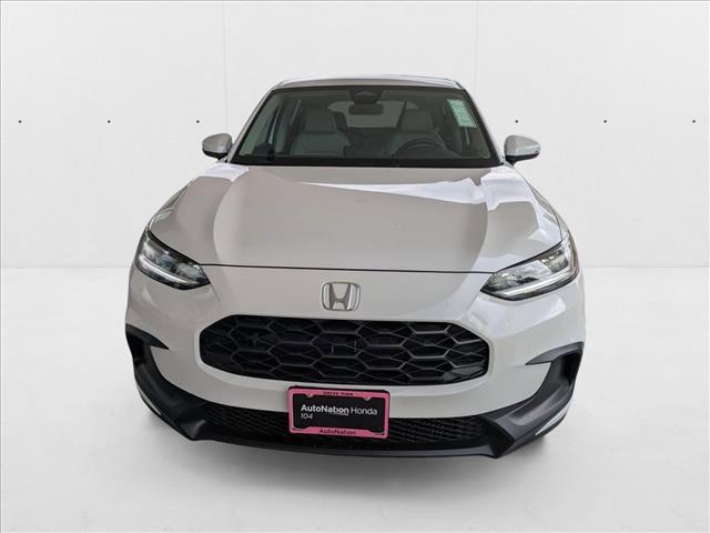 Photo of 2026 Platinum White Pearl Honda HR-V