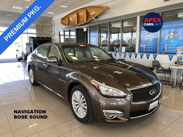 2015 Infiniti Q70L