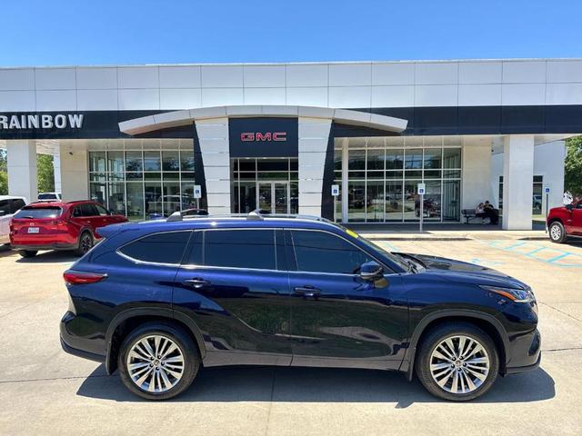 2023 Toyota Highlander