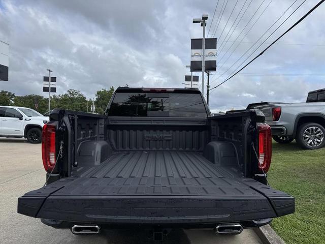 Photo of 2025 Onyx Black GMC Sierra 1500