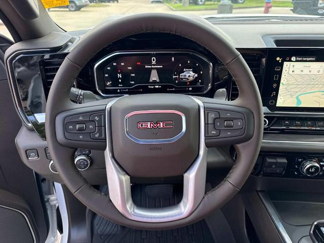 Photo of 2025 Summit White GMC Sierra 1500