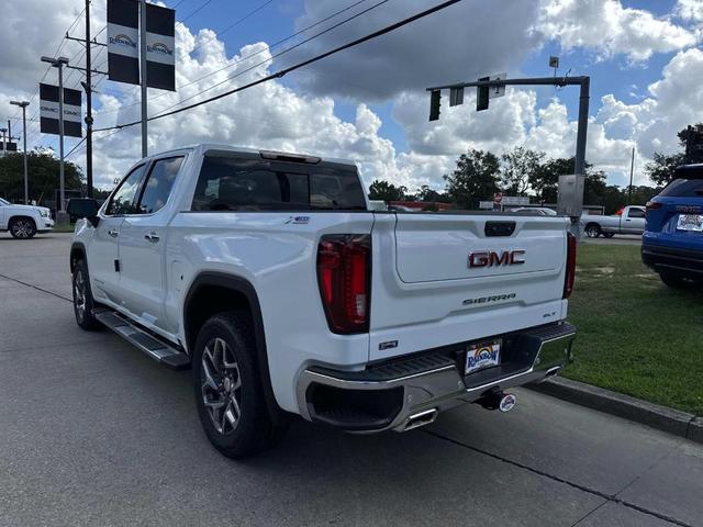 Photo of 2025 Summit White GMC Sierra 1500