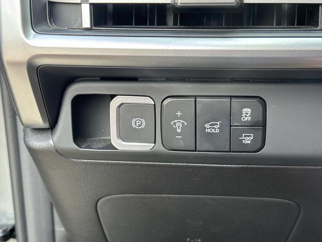 Photo of 2024 Hampton Gray Hyundai SANTA FE