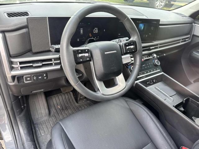 Photo of 2024 Hampton Gray Hyundai SANTA FE