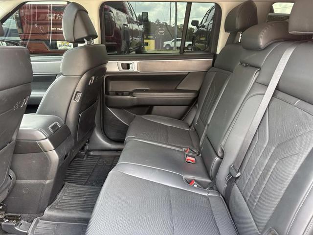 Photo of 2024 Hampton Gray Hyundai SANTA FE