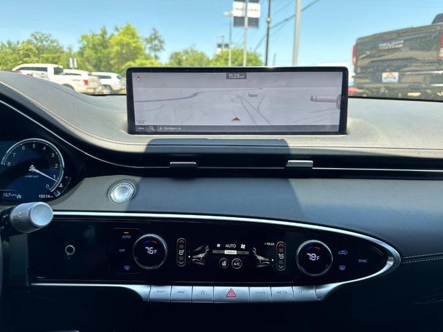 Photo of 2025 Alta White Genesis GV70