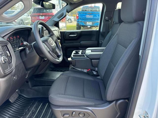 Photo of 2025 Summit White GMC Sierra 1500