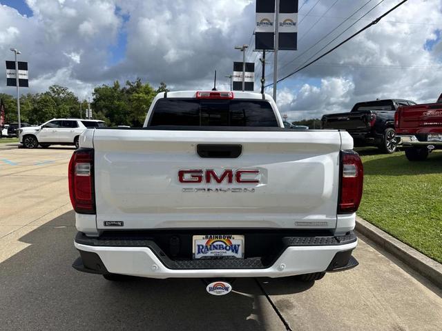 Photo of 2025 Summit White GMC Canyon