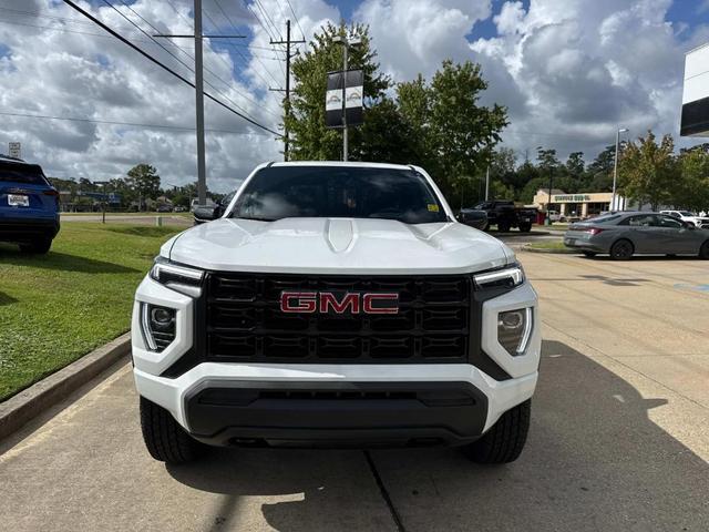Photo of 2025 Summit White GMC Canyon