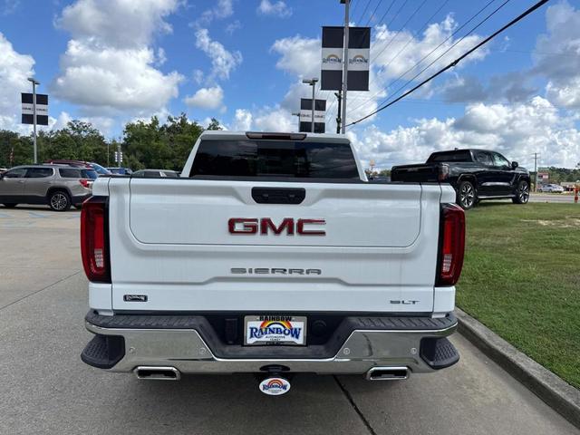 Photo of 2025 Summit White GMC Sierra 1500