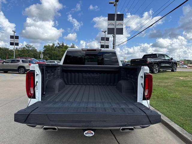 Photo of 2025 Summit White GMC Sierra 1500
