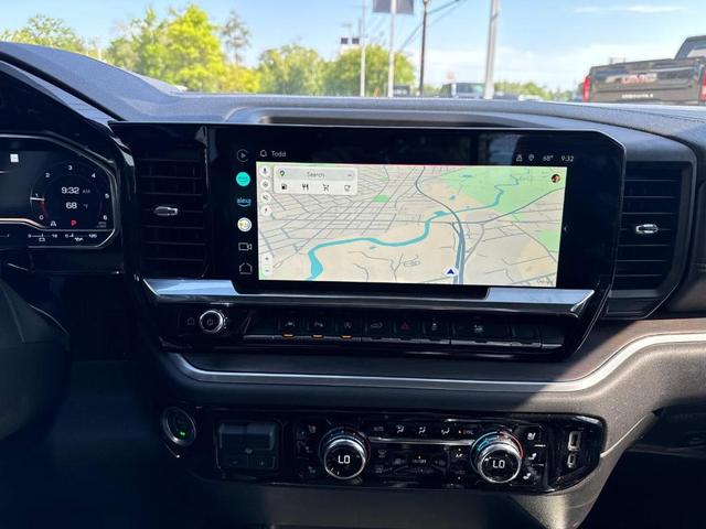 Photo of 2022 Summit White GMC Sierra 1500