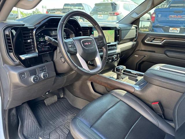 Photo of 2022 Summit White GMC Sierra 1500