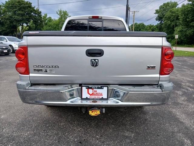 Photo of 2005 Silver Dodge Dakota