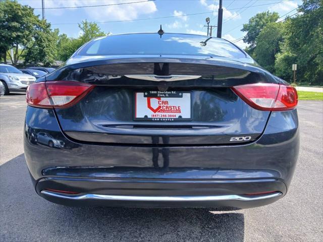 Photo of 2017 Gray Chrysler 200