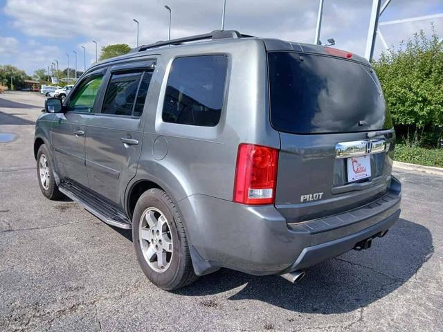 Photo of 2009 Gray Honda Pilot