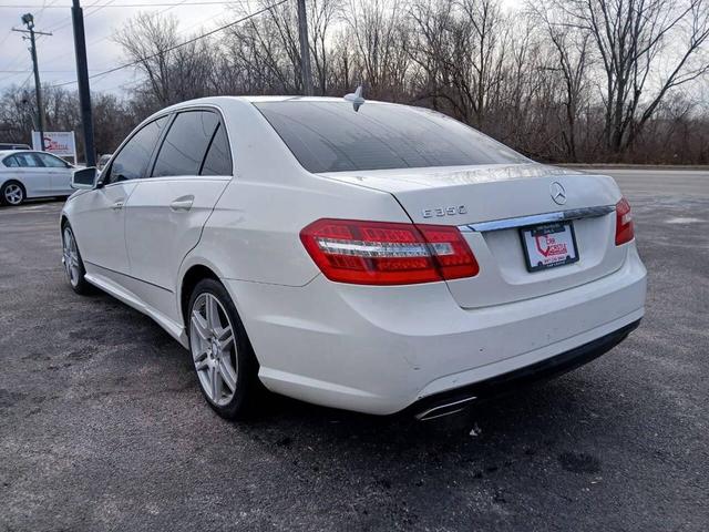 Photo of 2011 White Mercedes-Benz E-Class