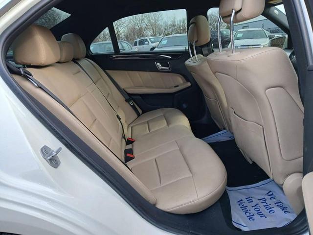 Photo of 2011 White Mercedes-Benz E-Class