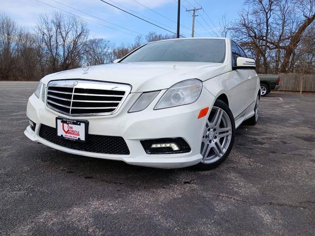 Photo of 2011 White Mercedes-Benz E-Class