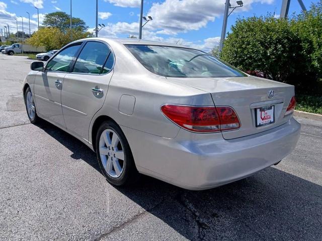 Photo of 2005 Silver Lexus ES 330
