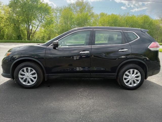 Photo of 2015 Black Nissan Rogue
