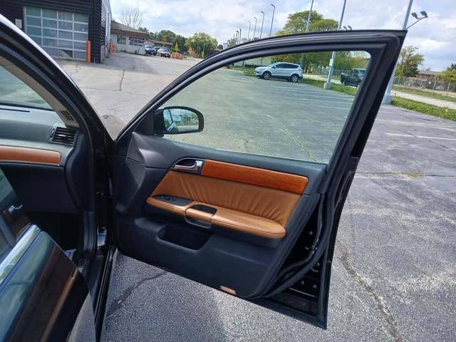 Photo of 2006 Black INFINITI M35
