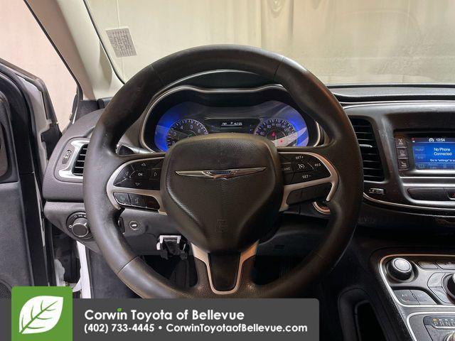 Photo of 2015 Bright White Clearcoat Chrysler 200