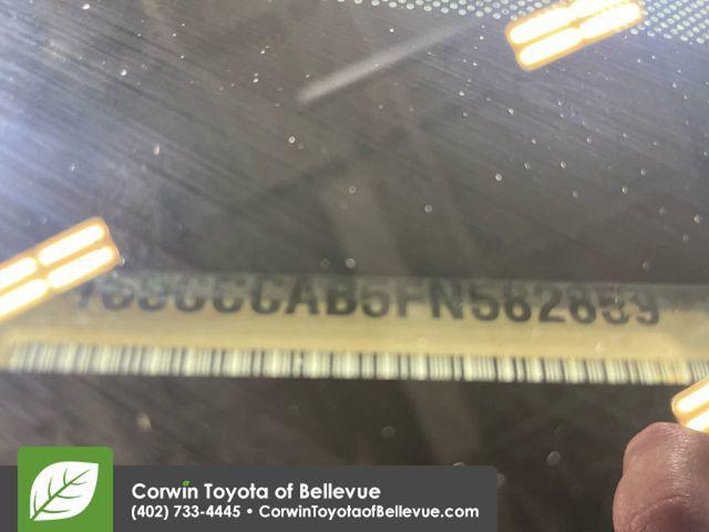 Photo of 2015 Bright White Clearcoat Chrysler 200