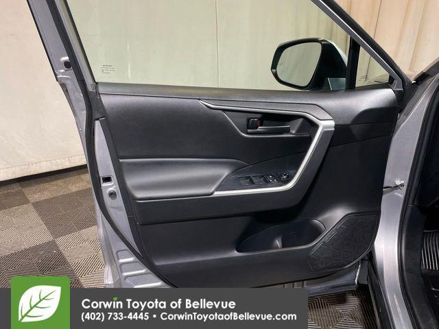 Photo of 2022 Silver Sky Metallic Toyota RAV4