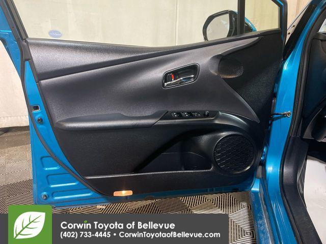 Photo of 2017 Blue Magnetism Toyota Prius Prime