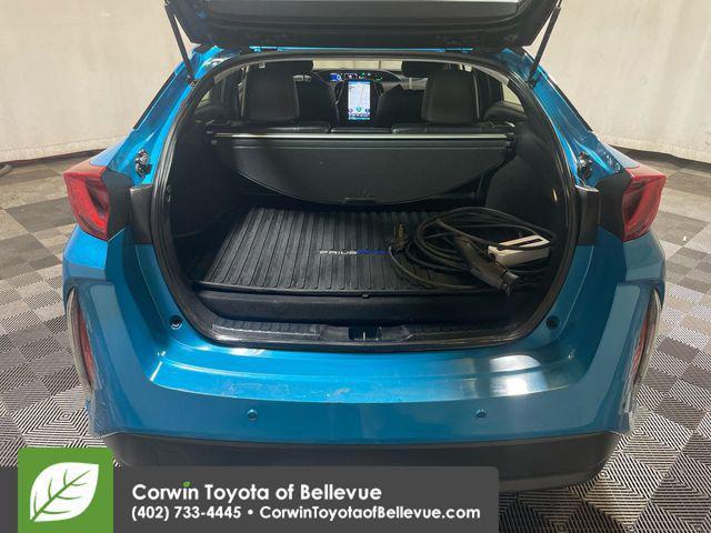 Photo of 2017 Blue Magnetism Toyota Prius Prime