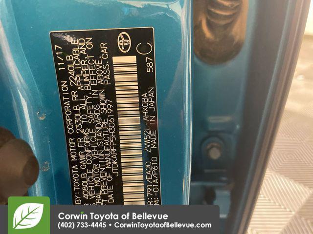 Photo of 2017 Blue Magnetism Toyota Prius Prime