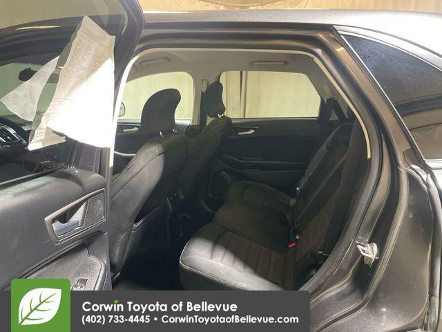 Photo of 2015 Magnetic Metallic Ford Edge