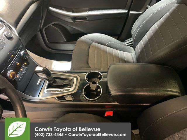 Photo of 2015 Magnetic Metallic Ford Edge