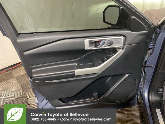 Photo of 2021 Blue Ford Explorer