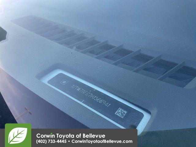 Photo of 2019 Summit White GMC Savana 2500