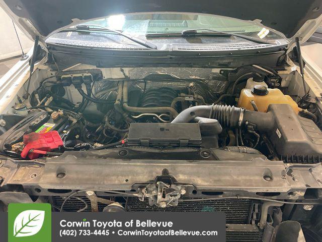 Photo of 2013 White Platinum Clearcoat Metallic Ford F-150