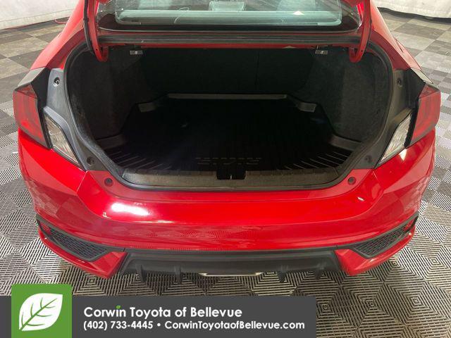 Photo of 2019 Red Honda Civic