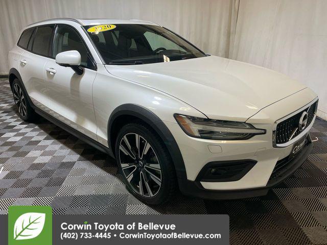 2020 Volvo V60 Cross Country