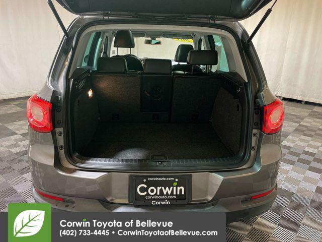 Photo of 2011 Alpine Gray Metallic Volkswagen Tiguan