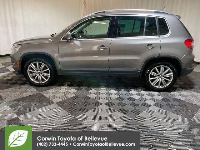 Photo of 2011 Alpine Gray Metallic Volkswagen Tiguan