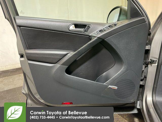 Photo of 2011 Alpine Gray Metallic Volkswagen Tiguan