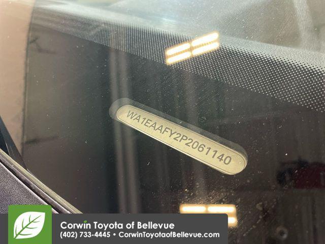 Photo of 2023 Mythos Black Metallic Audi Q5