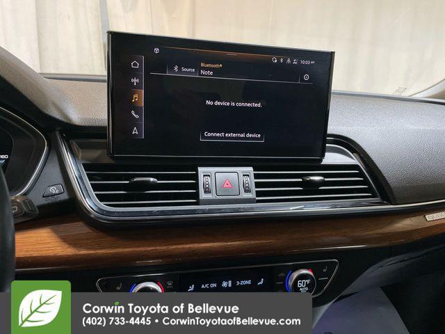 Photo of 2023 Mythos Black Metallic Audi Q5
