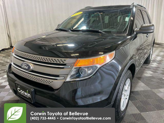 Photo of 2014 Tuxedo Black Metallic Ford Explorer