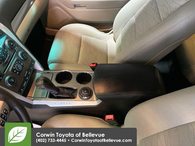 Photo of 2014 Tuxedo Black Metallic Ford Explorer